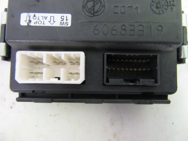 Alfa Romeo ablakemelő vezérlő 60683319