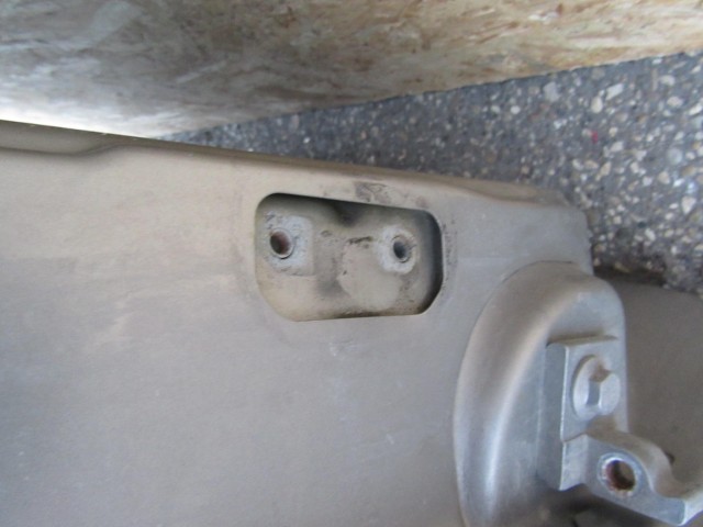 104471 Alfa Romeo 159 szürke színű jobb első ajtó