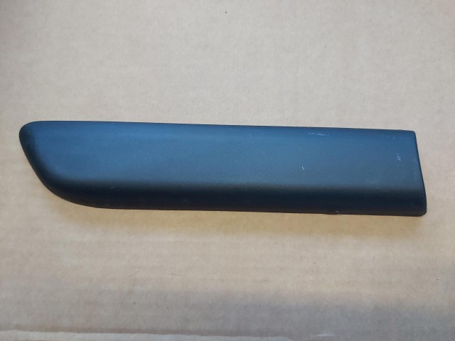 Fiat Punto II. 3 ajtós, 0117218 számú, utángyártott új, jobb hátsó sárvédő díszléc