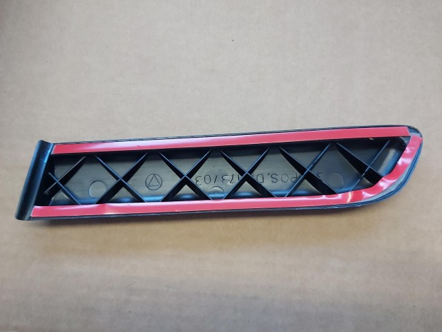 Fiat Punto II. 3 ajtós, 0117218 számú, utángyártott új, jobb hátsó sárvédő díszléc