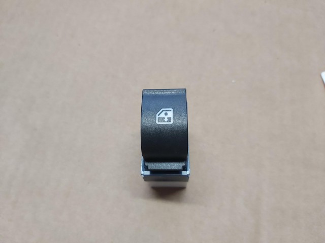 Fiat Doblo II. után gyártott új, elektromos ablakemelő kapcsoló