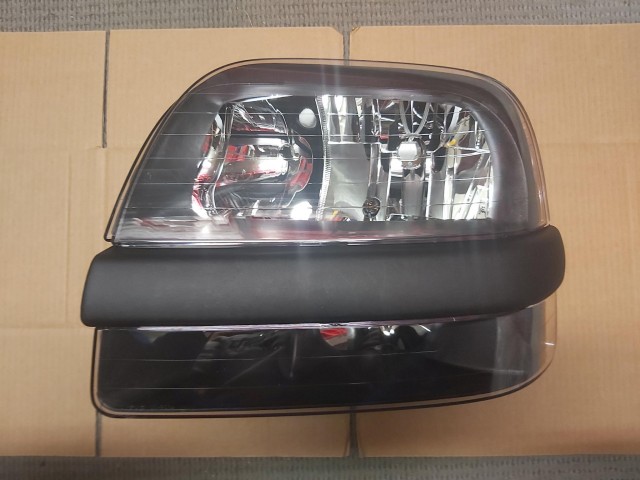 Fiat Doblo I. 2000-2005 utángyártott új , ködlámpás bal első fényszóró