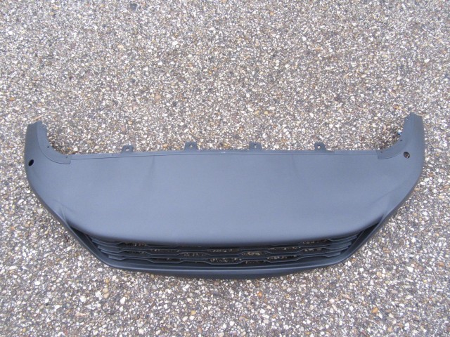 Fiat Doblo IV. 2015- első lökhárító alsó díszrács 735615296