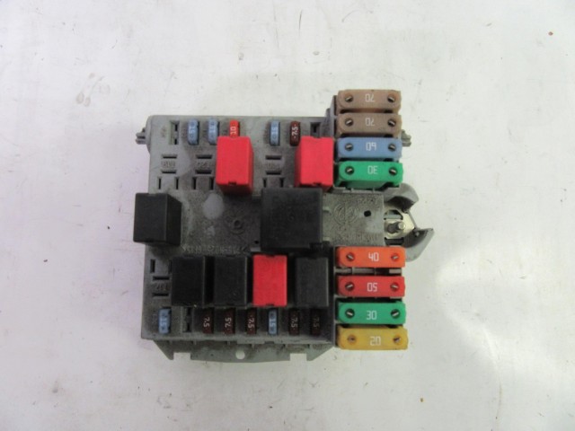 Lancia Ypsilon 2003-2011 külső biztosíték tábla 51792195