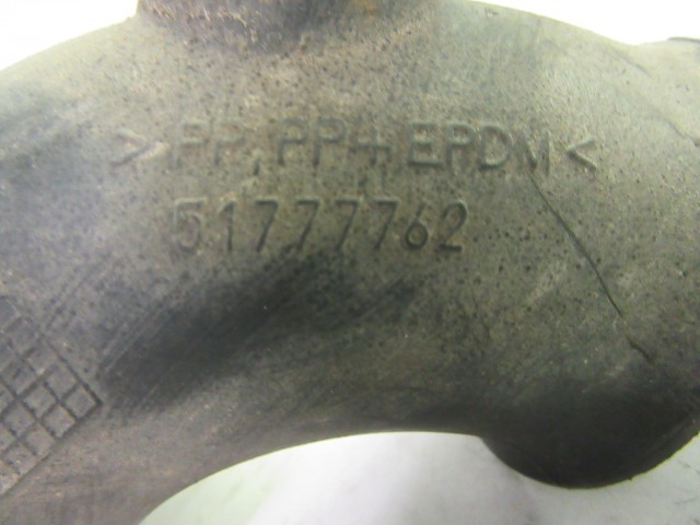 Alfa Romeo MiTo, Fiat Grande Punto 1,4 benzin levegőcső 51777762