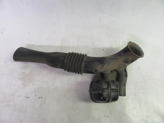 Alfa Romeo MiTo, Fiat Grande Punto 1,4 benzin levegőcső 51777762
