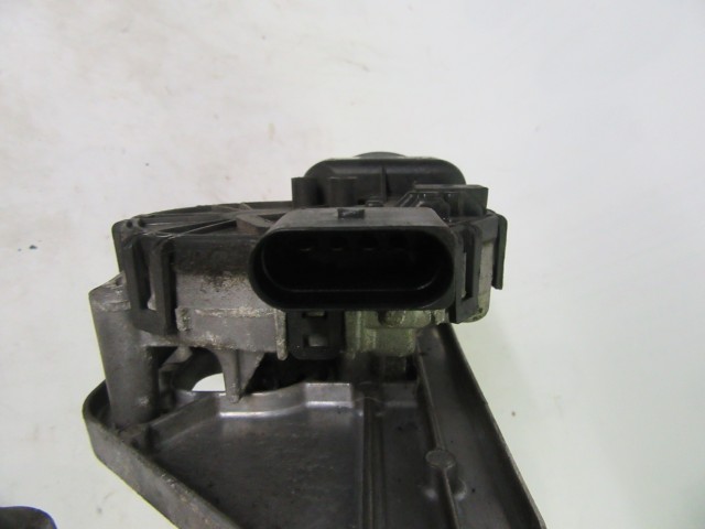 Ford Focus első ablaktörlő motor mechanikával 3397020776  4M51-17501-AB