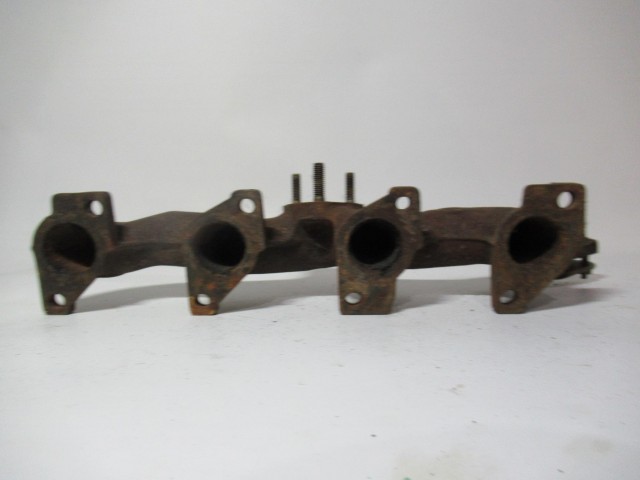 107239 kipufogócsonk 180102