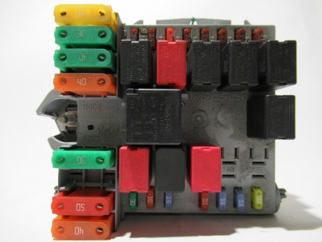 Fiat Bravo 2007-2014 külső biztosíték tábla 51775686