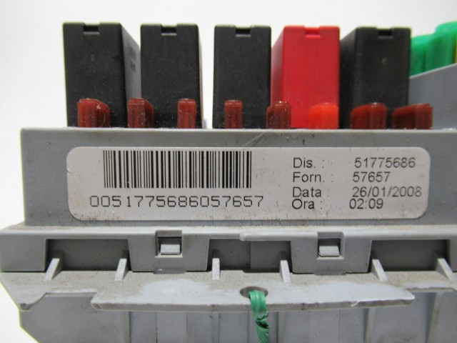 Fiat Bravo 2007-2014 külső biztosíték tábla 51775686