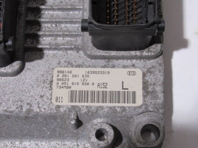 Fiat Bravo II. 1,4 benzin motorvezérlő 0261201635 , 51815930