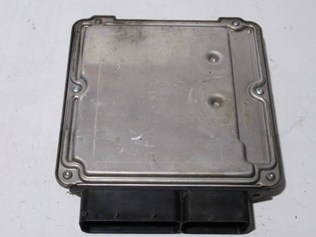 Alfa Romeo Gt 2,0 16v Jts motorvezérlő 0261S01033 , 55189941