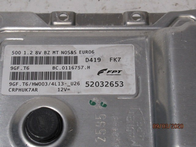 Fiat 500 1,2 8v benzin motorvezérlő 52032653