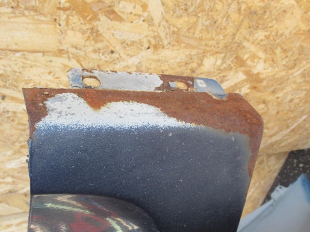 107406 Fiat Stilo 5 ajtós bal első sárvédő a képen látható sérüléssel 46762219