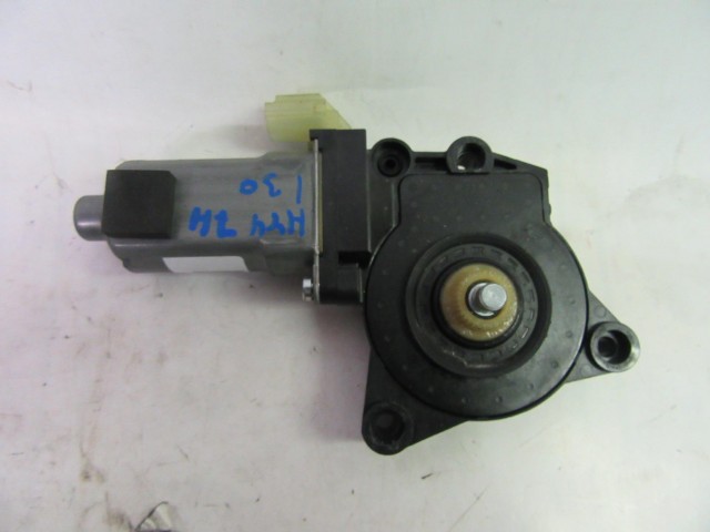 105473 Hyundai i30 jobb hátsó ablak emelő motor 105473