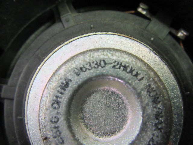 105477 Hyundai i30 hangszóró 86330-2h000