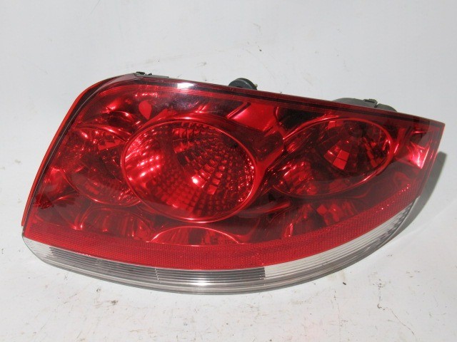 Fiat Linea jobb hátsó lámpa, izzó foglalat nélkül 51869227