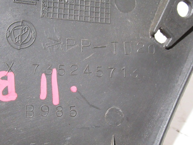 Fiat Punto II.-III. 5 ajtós jobb oldali belső tükörszár takaró 735245713