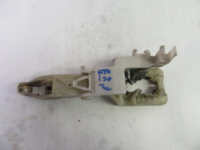 105557 Hyundai I30 jobb első külső kilincs belső része 105557