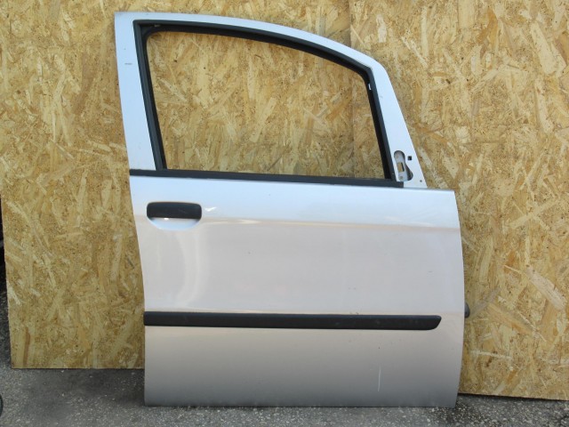 111025 Lancia Musa, Fiat Idea jobb első ajtó, a képen látható sérüléssel 46828896