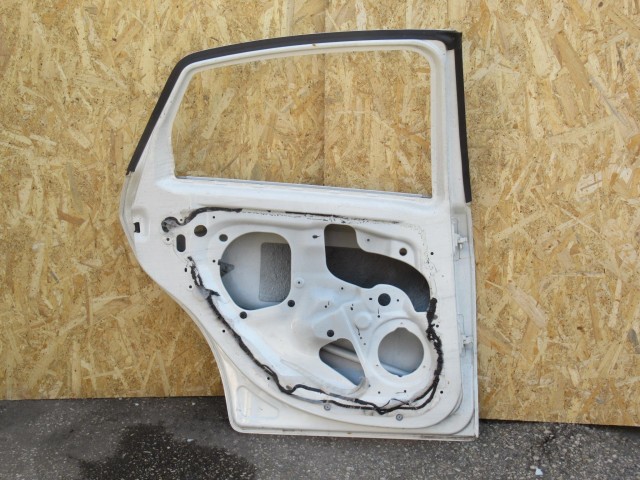 111099 Fiat Linea bal hátsó ajtó 