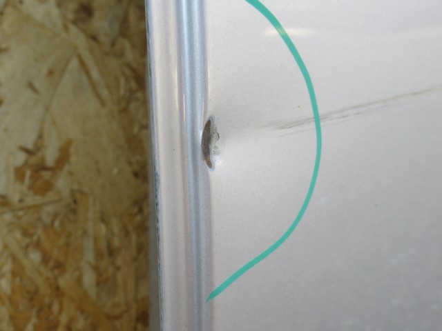 111125 Fiat Bravo 2007-2014 bal hátsó ajtó a képen látható sérüléssel 51839096