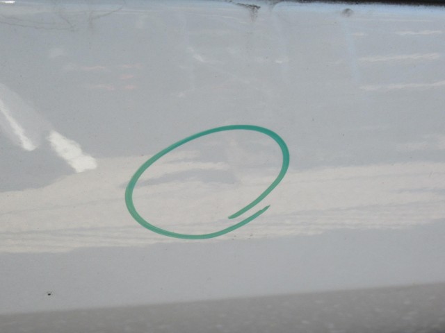 111131 Fiat Linea jobb első ajtó a képen látható sérüléssel