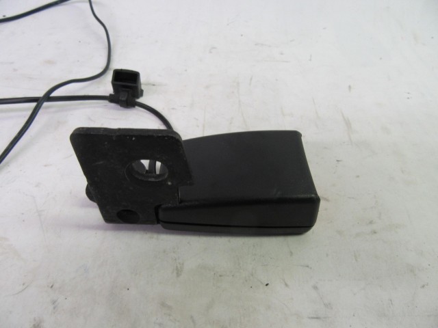 104577 Alfa Romeo MiTo bal hátsó Biztonsági övcsat 156080956