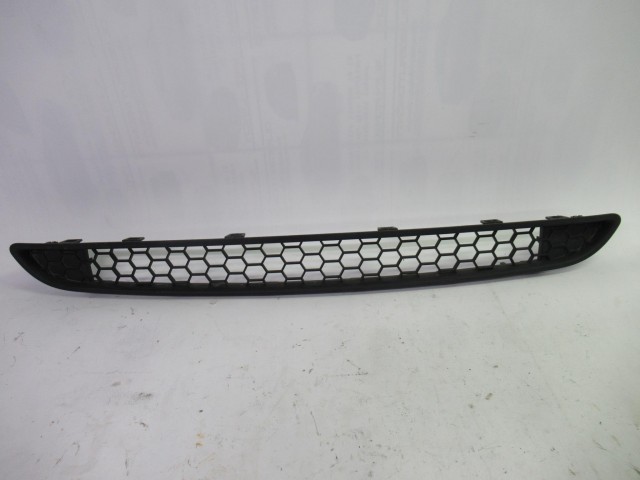 Fiat Nuova Punto 735536142 számú díszrács