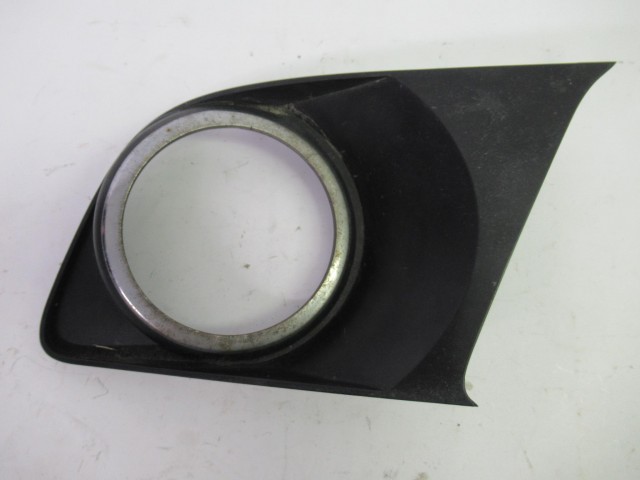 111485 Alfa Romeo 159 bal oldali ködlámpa keret 156057615