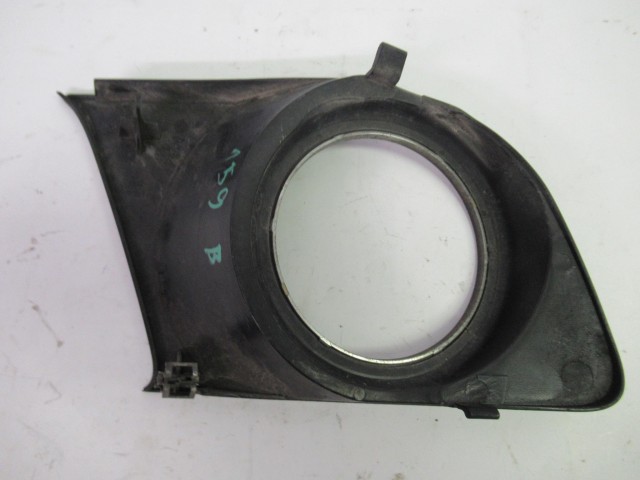 111485 Alfa Romeo 159 bal oldali ködlámpa keret 156057615