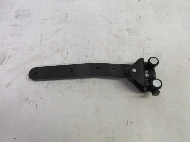 Fiat Doblo 2000-2009 utángyártott új, jobb oldali tolóajtó görgő 51769066