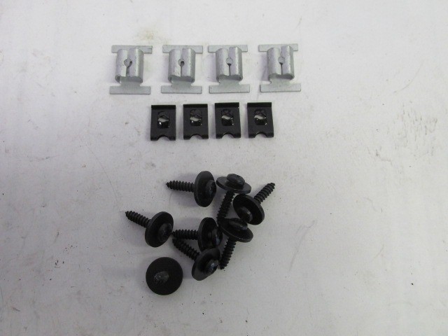 Fiat Grande Punto utángyártott új, alsó motorvédő csavarszett