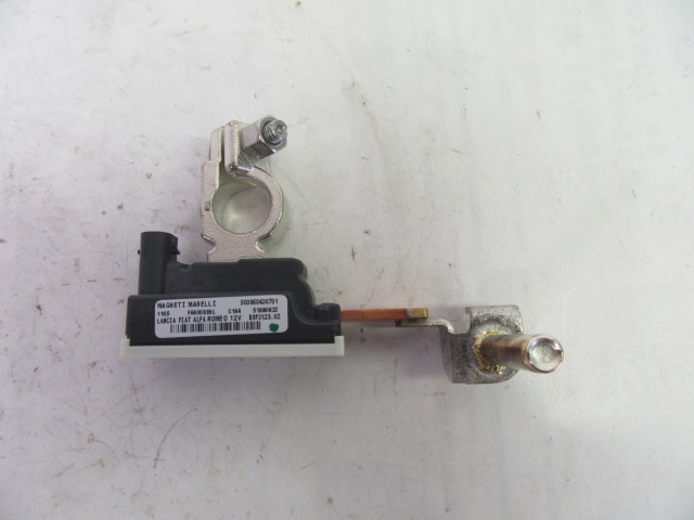 Fiat 500 gyári új start-stopos negatív akkusaru 51890932