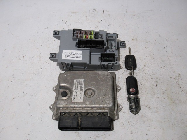 109465 Fiat Punto 1,3 16v Mjet 90 Le automata váltós, motorvezérlő szett 51892327