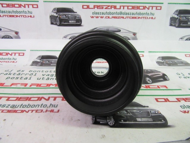 Alfa Romeo, Fiat utángyártott új féltengely gumiharang 46307840