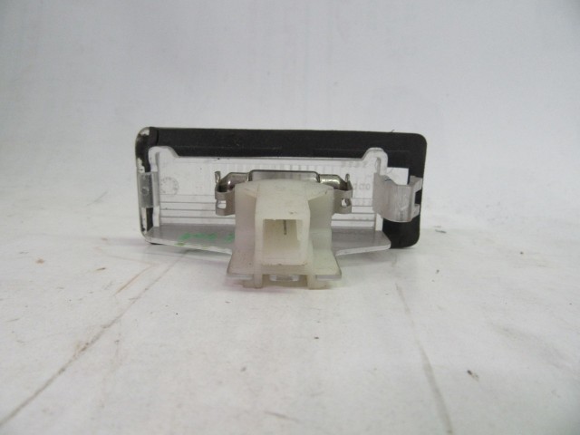 Fiat Doblo III.-IV. rendszámtábla világítás búra 51810675