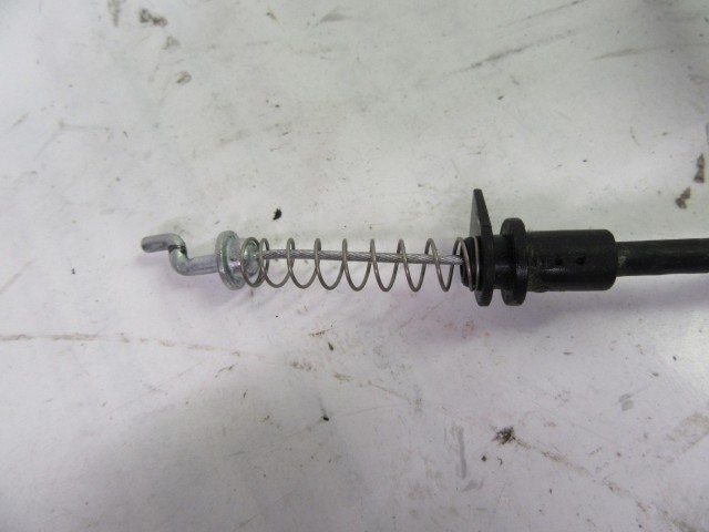 Alfa Romeo MiTo belső kilincs és a zárszerkezet közötti bovden 