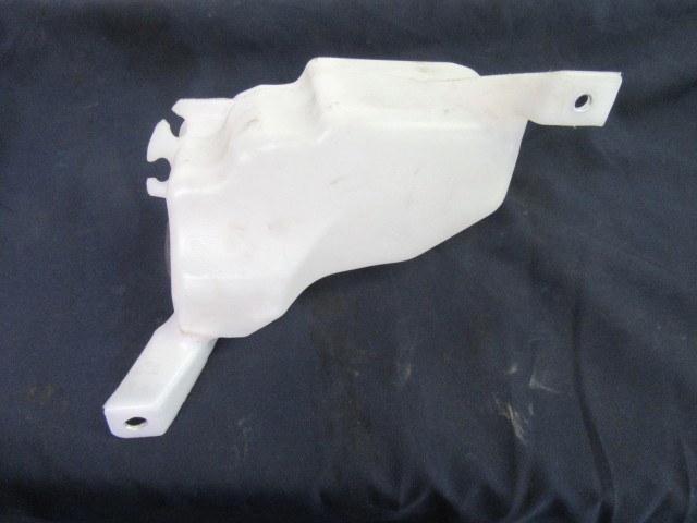 Alfa Romeo Giulietta ablakmosó tartály 