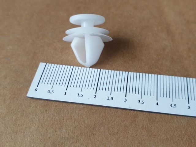 Volvo, Peugeot, ajtókárpit patent 30648141