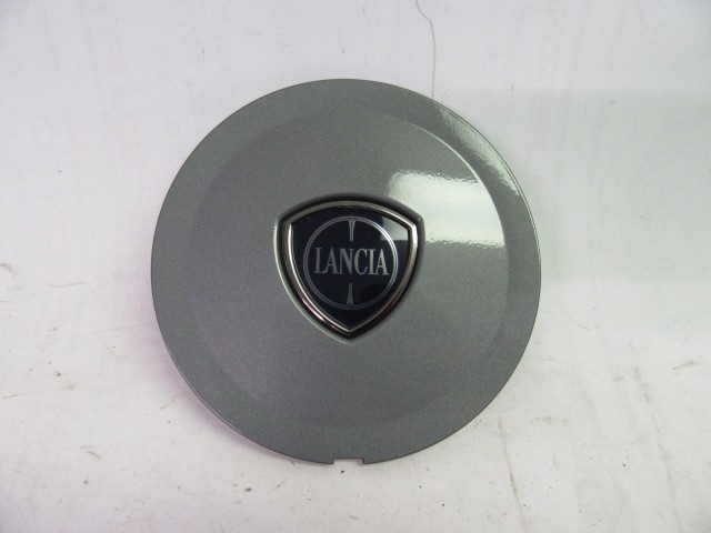 Nem eladható csak felnivel együtt  Lancia Ypsilon gyári új alufelni közép kupak 51839334