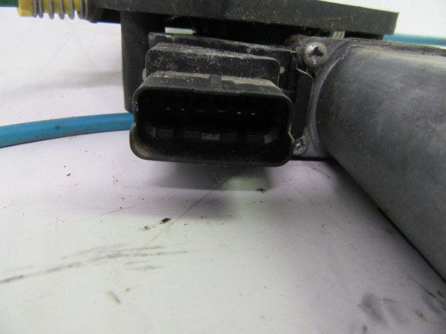 Alfa Romeo Brera, Spider jobb oldali elektromos ablakemelő 60694157