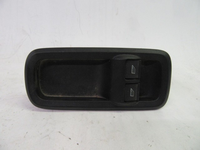 114087 Ford Fiesta bal első elektromos ablakemelő kapcsoló 8a6t-14a132-ac