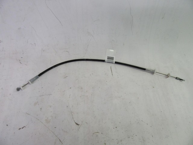 Ford Fiesta 5 ajtós bal első zárbovden, zár és a külső kilincs között 