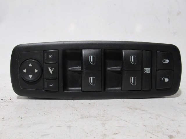 Fiat Freemont bal első ablakemelő kapcsoló K68139806AB
