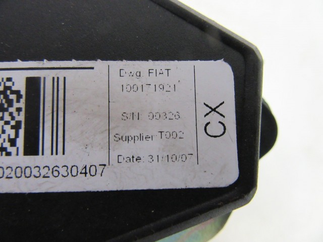 Fiat Linea hátsó középső biztonsági öv  100171921