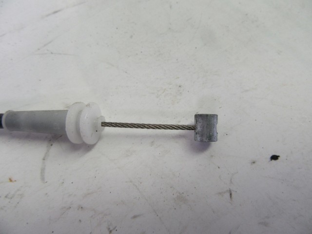 114299 Ford Fiesta jobb első bowden Zár-Külső kilincs között 114299