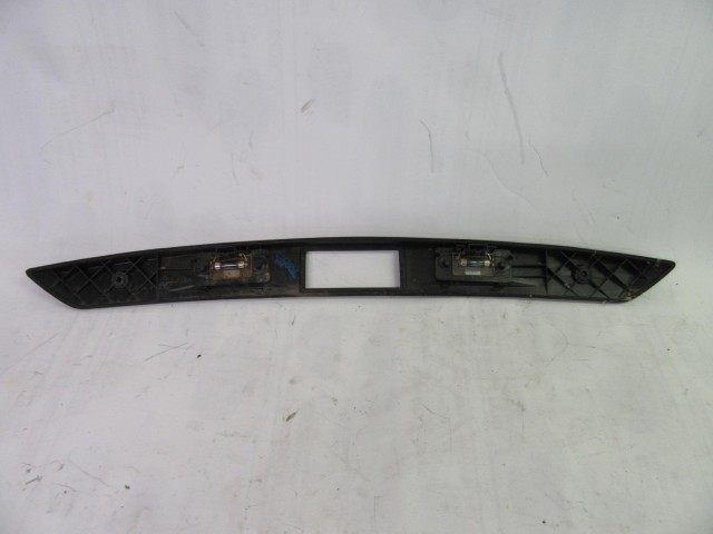 114288 Volkswagen Tiguan Rendszámtábla világítás 