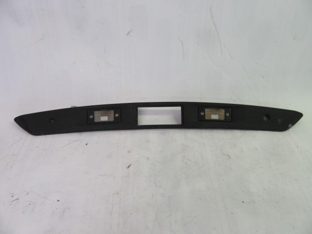 114288 Volkswagen Tiguan Rendszámtábla világítás 