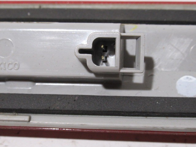 Fiat Freemont pótféklámpa  K05116302AD